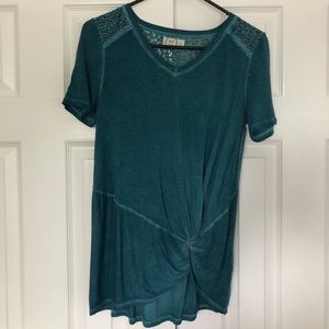 Maurice’s Knotted Teal Shirt